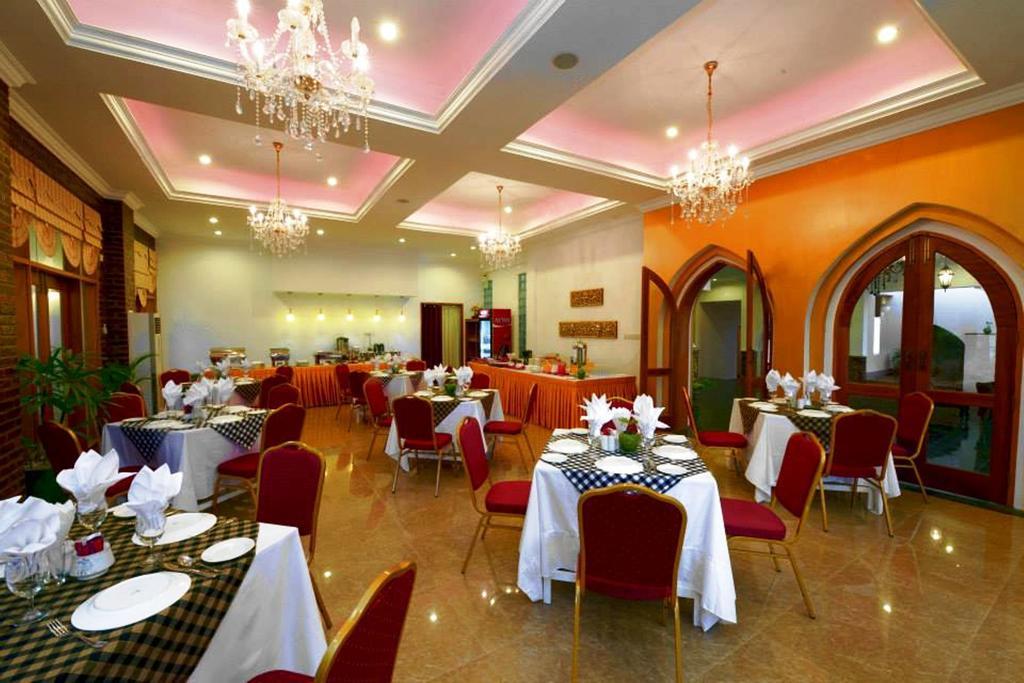 Raza Gyo Hotel Bagan Luaran gambar