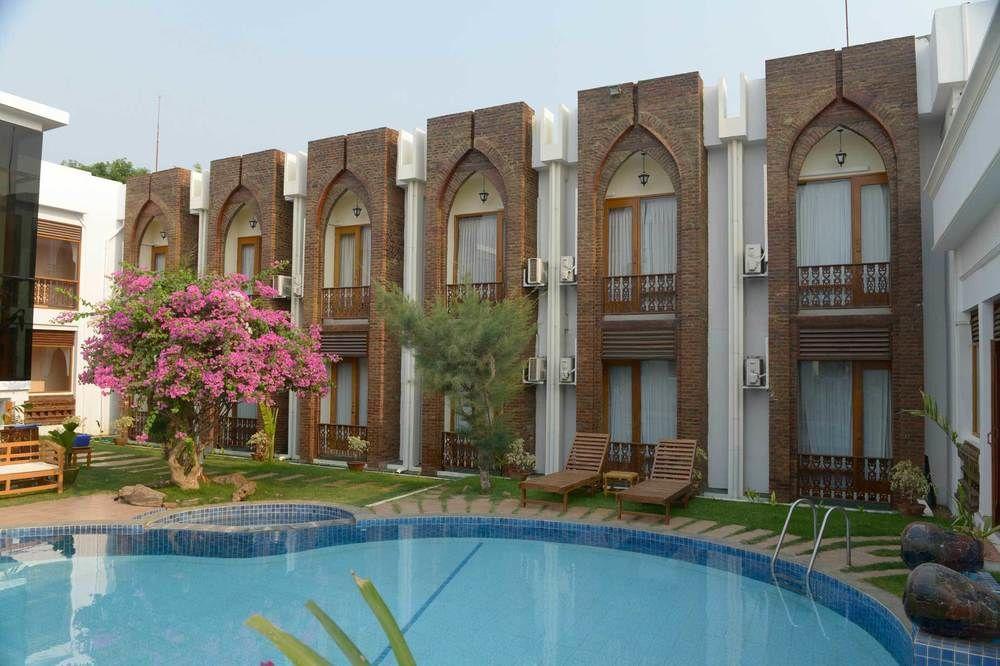 Raza Gyo Hotel Bagan Luaran gambar
