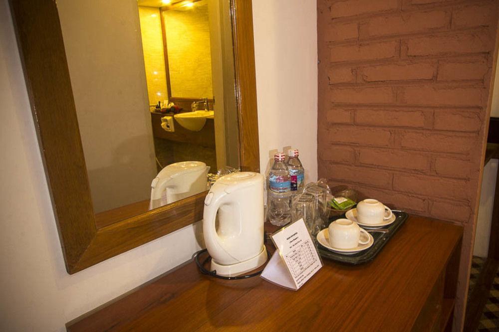Raza Gyo Hotel Bagan Luaran gambar