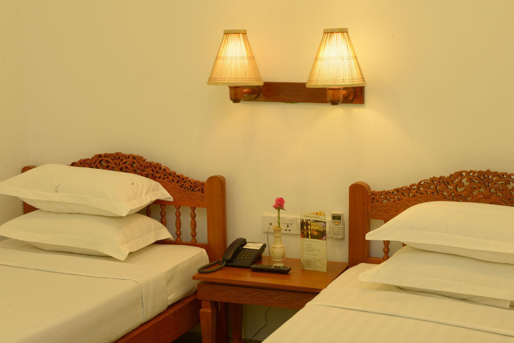 Raza Gyo Hotel Bagan Luaran gambar
