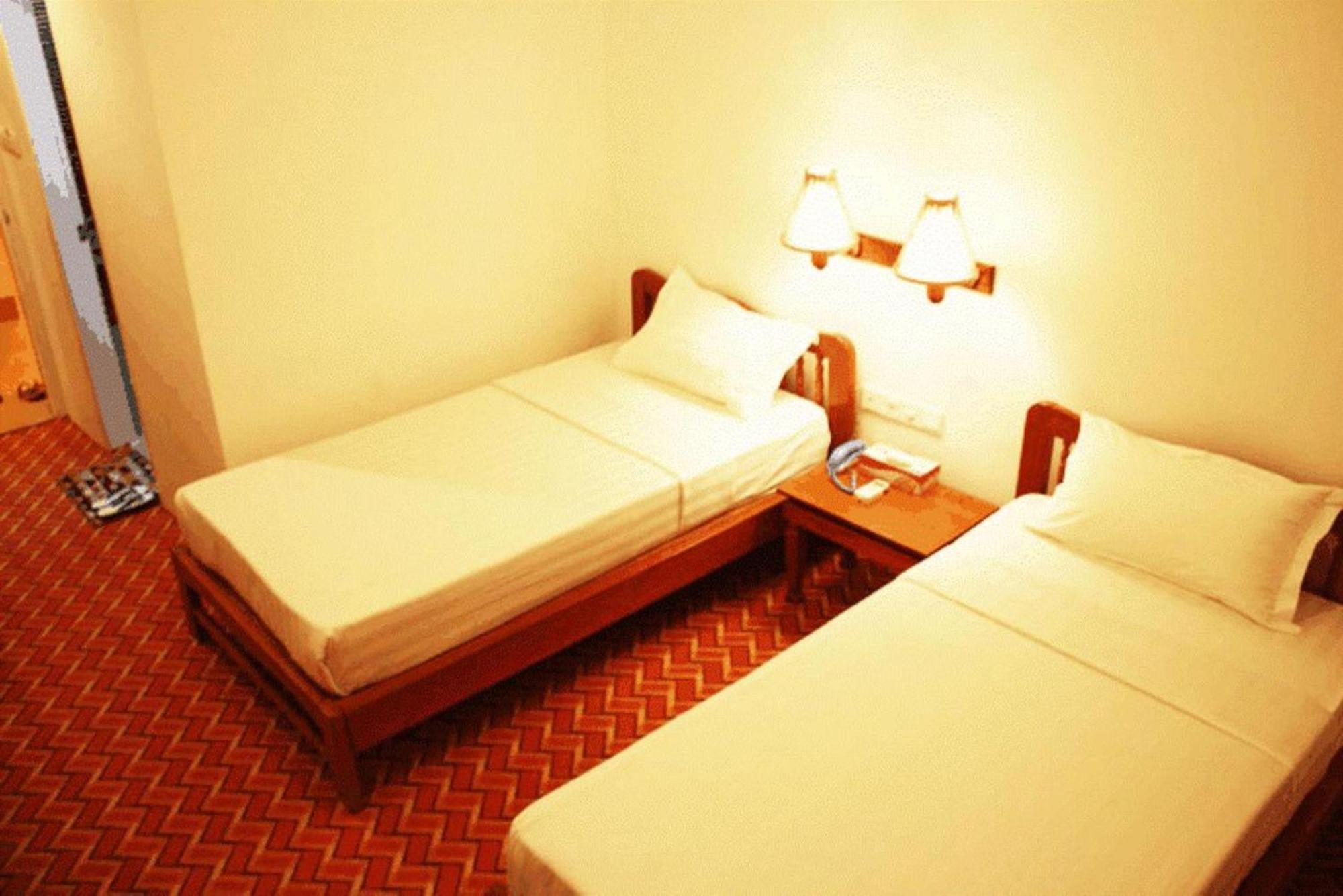 Raza Gyo Hotel Bagan Luaran gambar