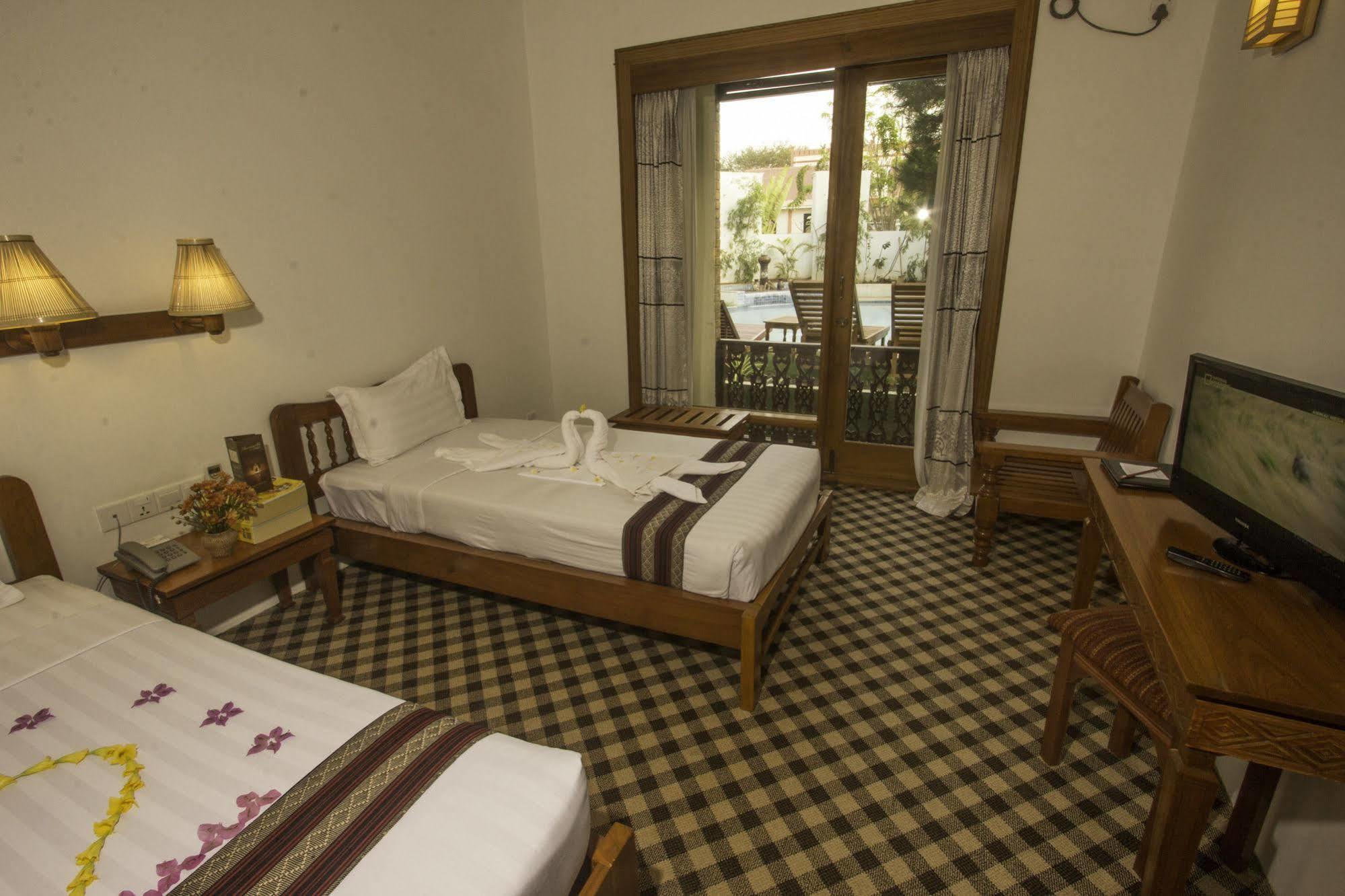 Raza Gyo Hotel Bagan Luaran gambar