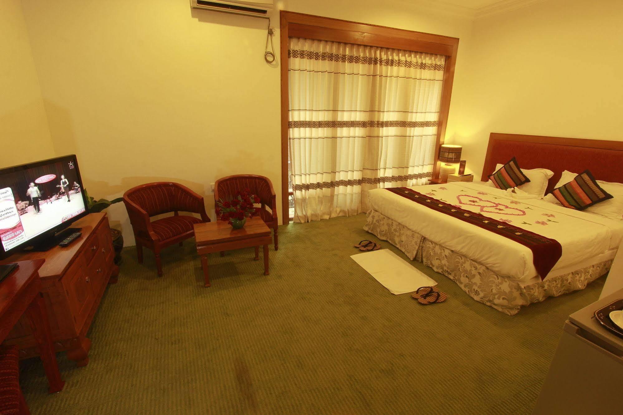 Raza Gyo Hotel Bagan Luaran gambar
