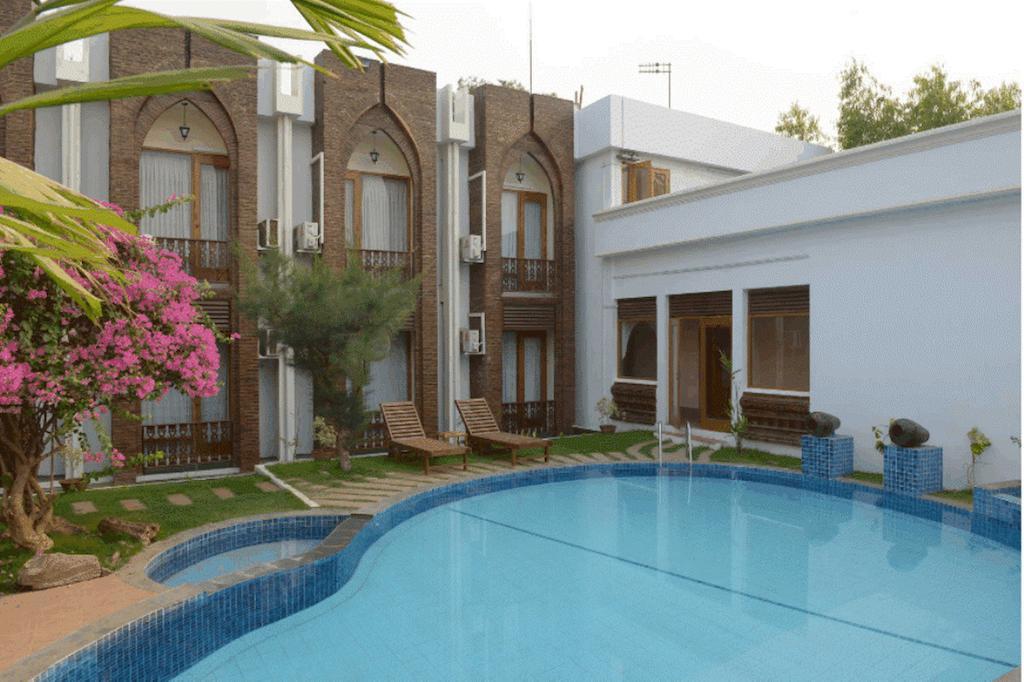 Raza Gyo Hotel Bagan Luaran gambar