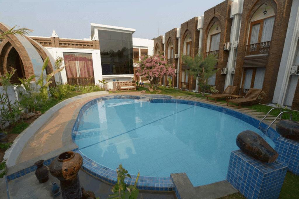 Raza Gyo Hotel Bagan Luaran gambar